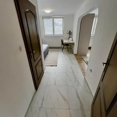 Appartement Elysian 2 *